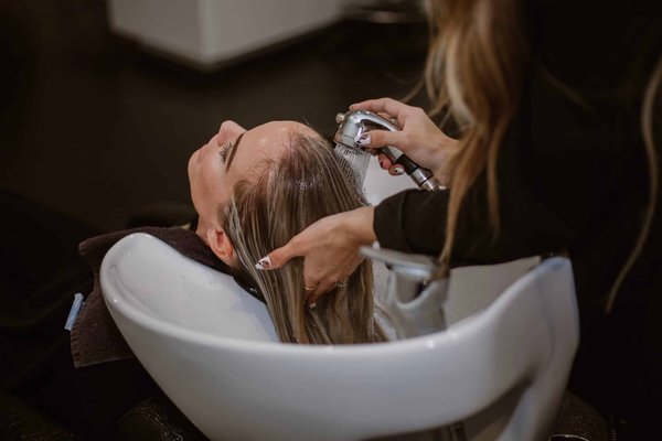 Les nouvelles tendances en matière de coiffure et de soins capillaires